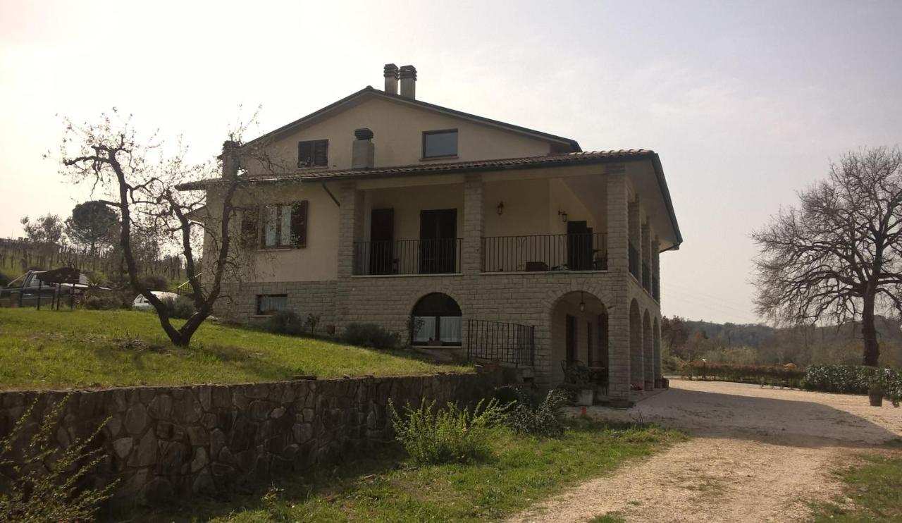 Agriturismo La Vite E L'Ulivo Baschi المظهر الخارجي الصورة